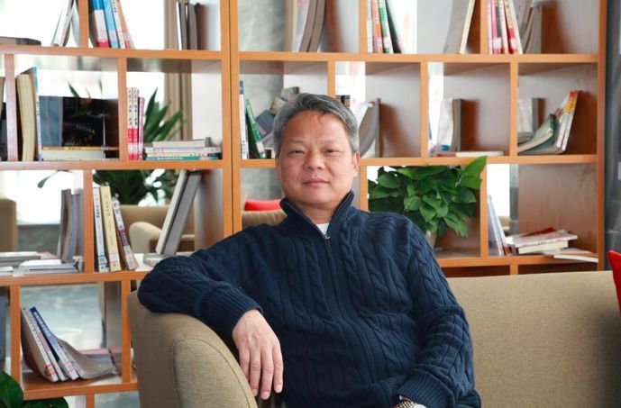 四川文化艺术学院董事长兼校长龚珍旭